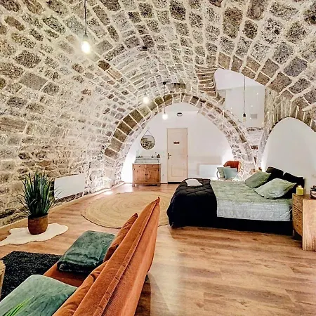 La Ou Murmurent Les Pierres Apartment Le Puy-en-Velay