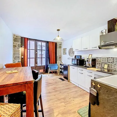 La Ou Murmurent Les Pierres * Le Puy-en-Velay