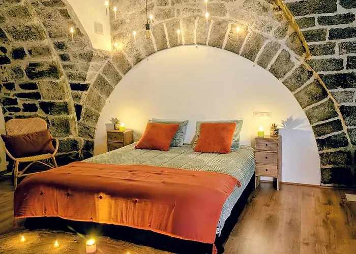 La Ou Murmurent Les Pierres