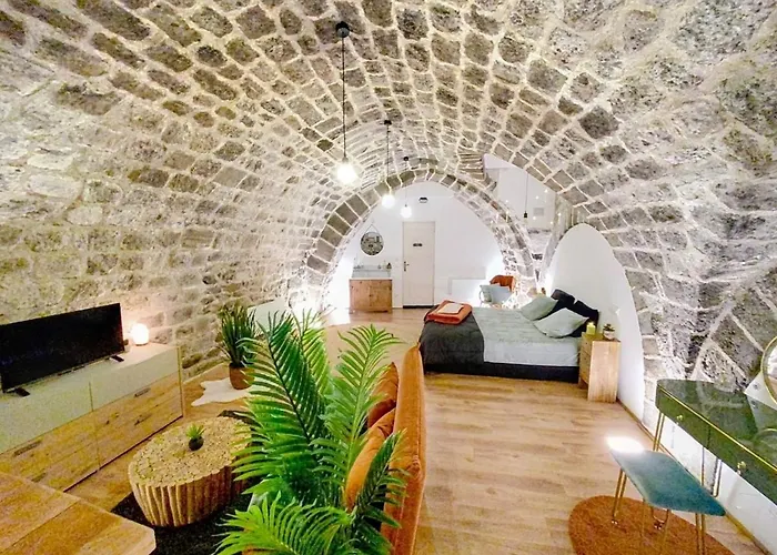 La Ou Murmurent Les Pierres Appartamento