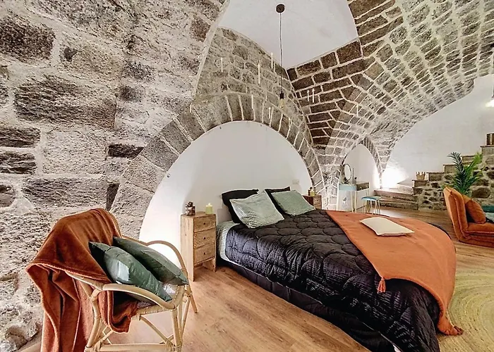 La Ou Murmurent Les Pierres